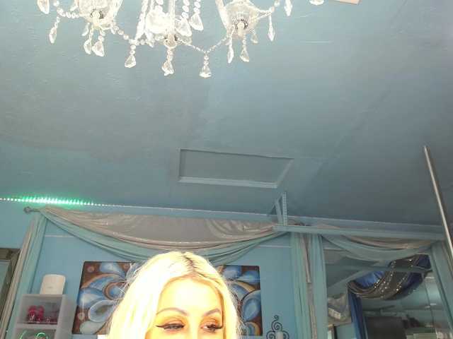 adrianna_fox