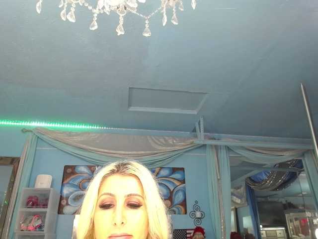 adrianna_fox live cam preview