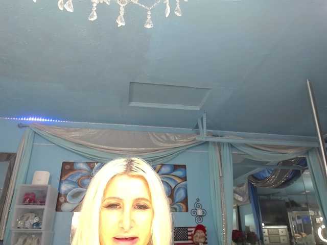 adrianna_fox