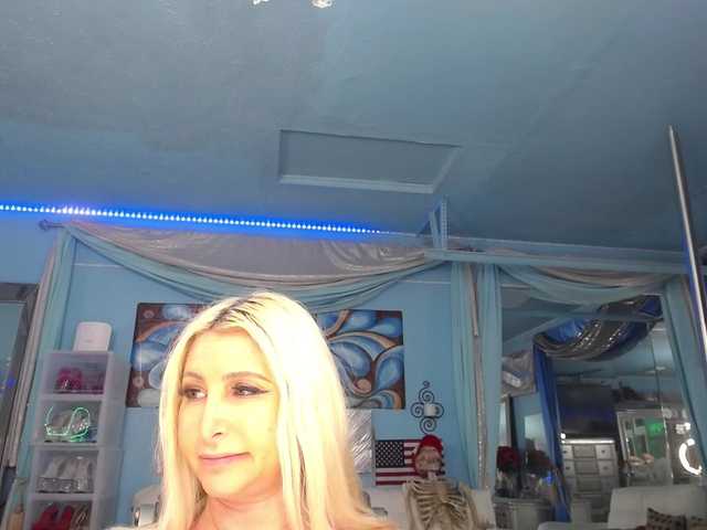 adrianna_fox