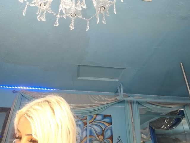 adrianna_fox online