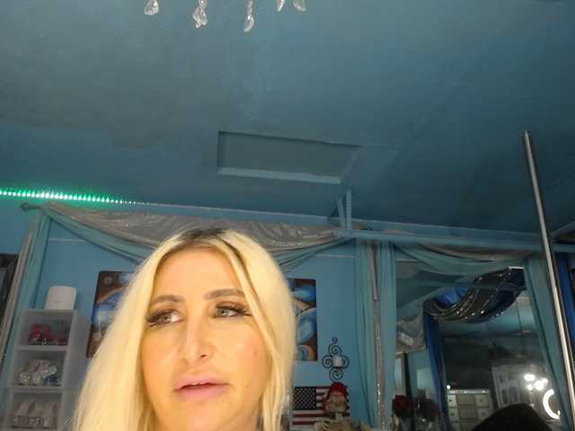 adrianna_fox