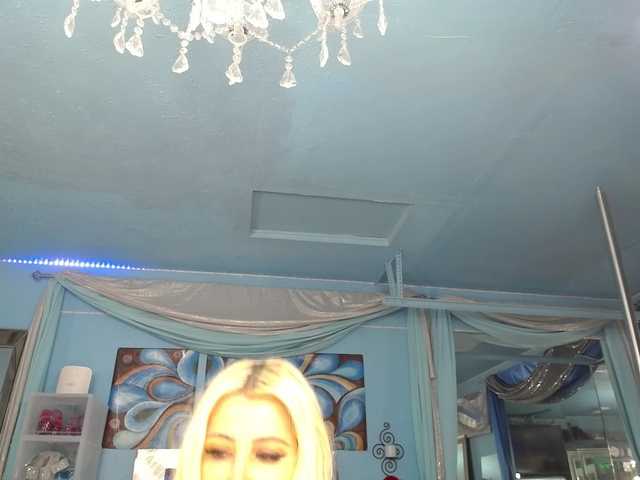 adrianna_fox
