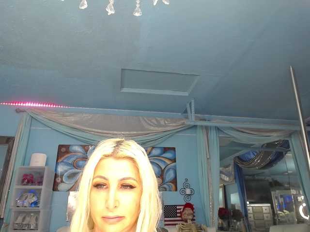 adrianna_fox