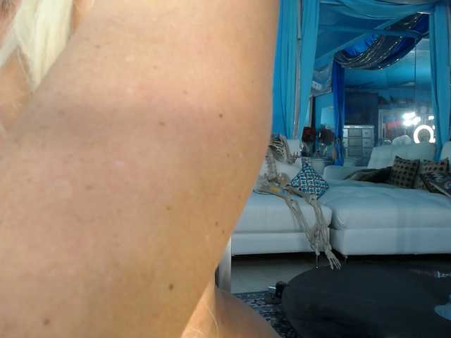 adrianna_fox