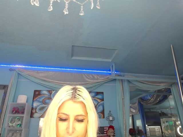 adrianna_fox