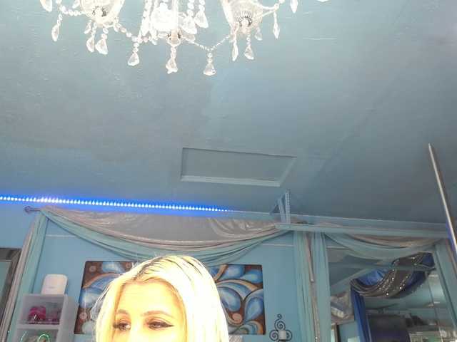 adrianna_fox