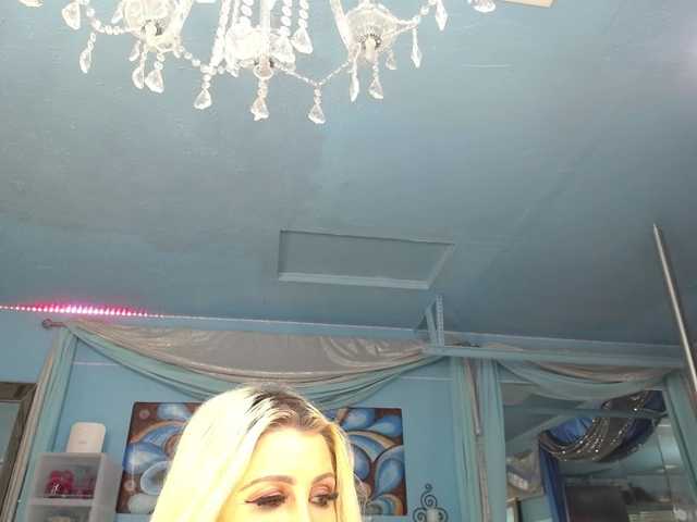 adrianna_fox