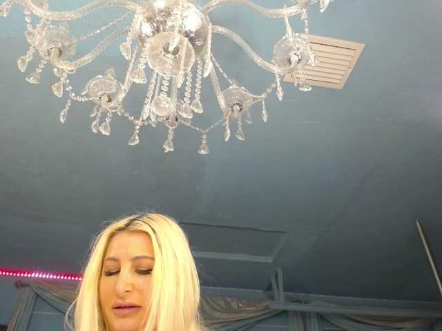 adrianna_fox