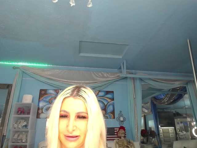 adrianna_fox