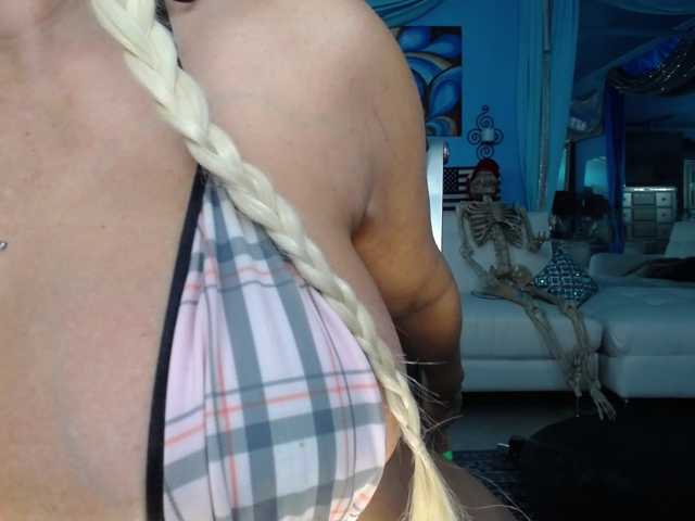 adrianna_fox