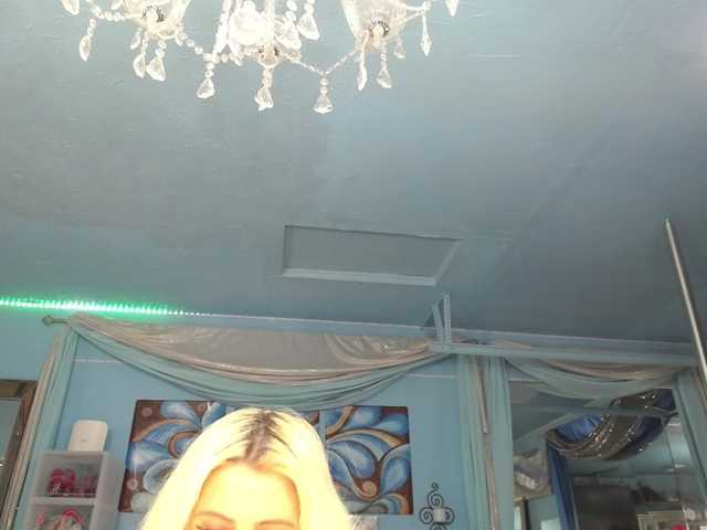 adrianna_fox live cam preview