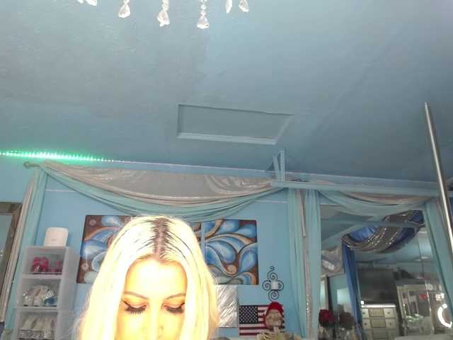 adrianna_fox