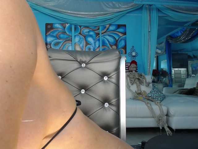 adrianna_fox