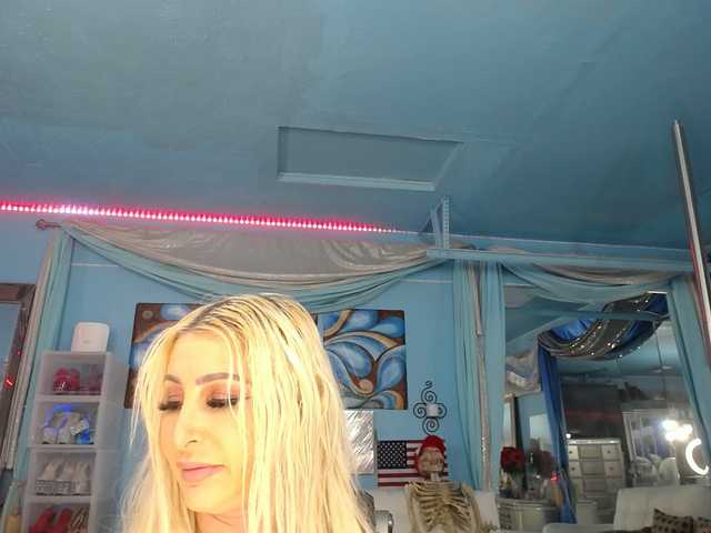 adrianna_fox