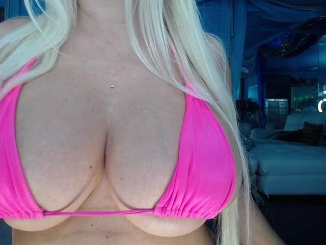 adrianna_fox