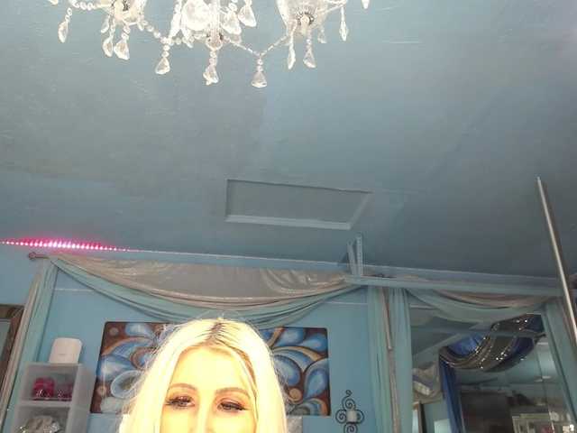 adrianna_fox