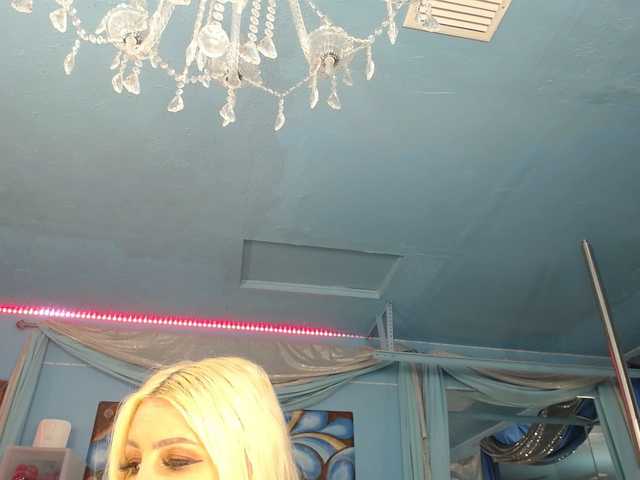 adrianna_fox