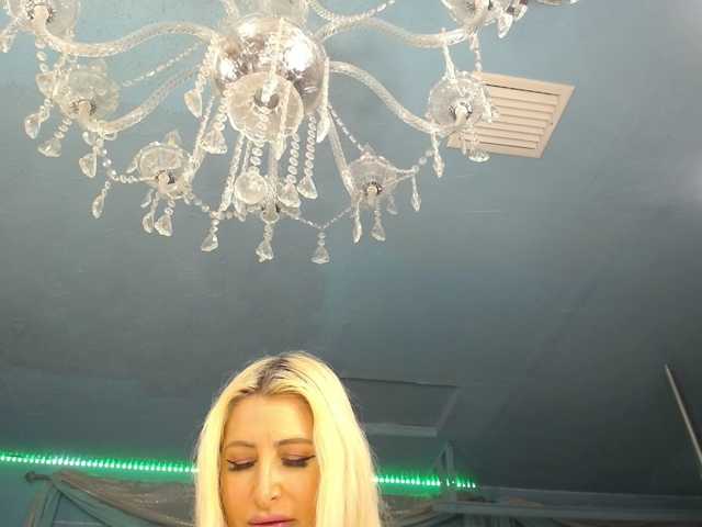 adrianna_fox