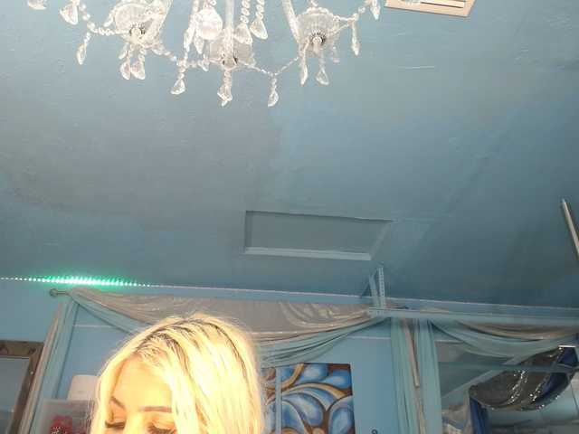 adrianna_fox