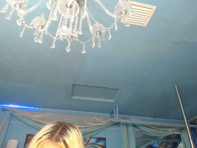 adrianna_fox