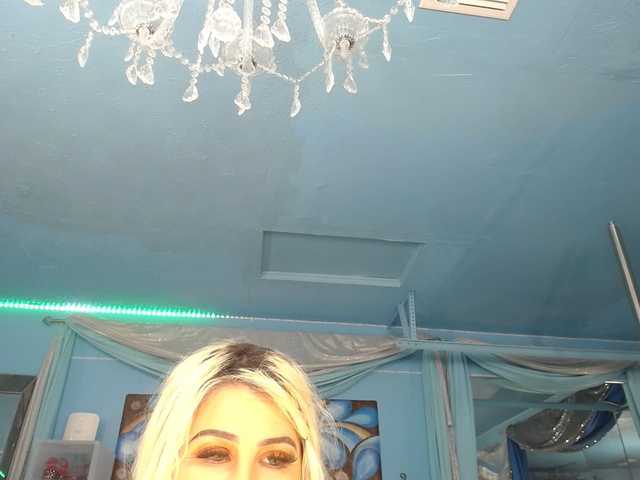 Preview of adrianna_fox