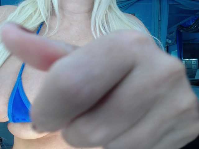 adrianna_fox