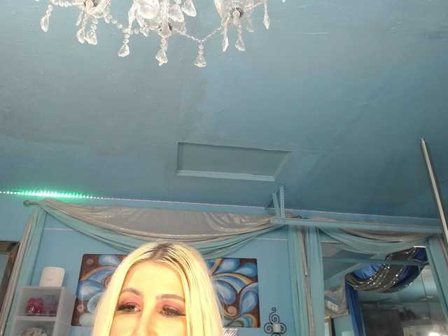 adrianna_fox