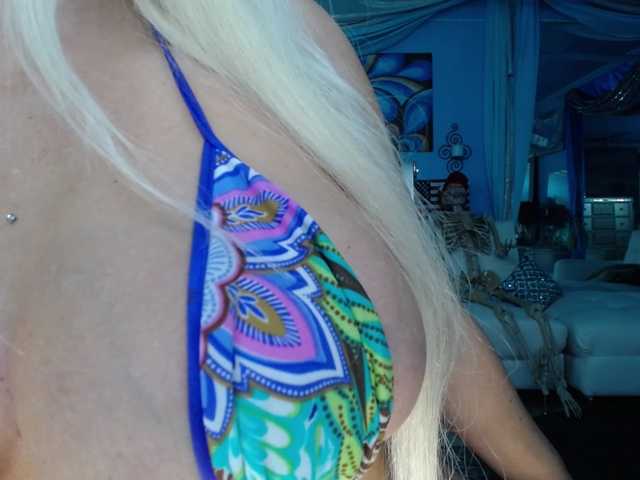 adrianna_fox live cam preview