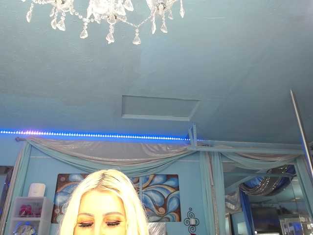 adrianna_fox