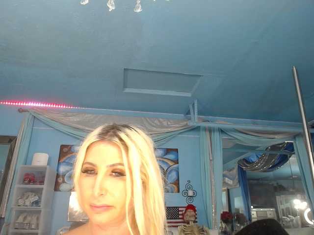 adrianna_fox