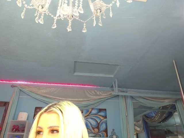 adrianna_fox live cam preview