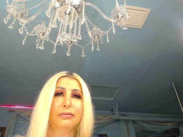 adrianna_fox