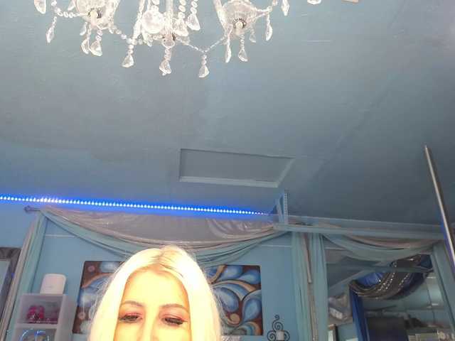 adrianna_fox
