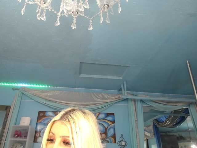 adrianna_fox