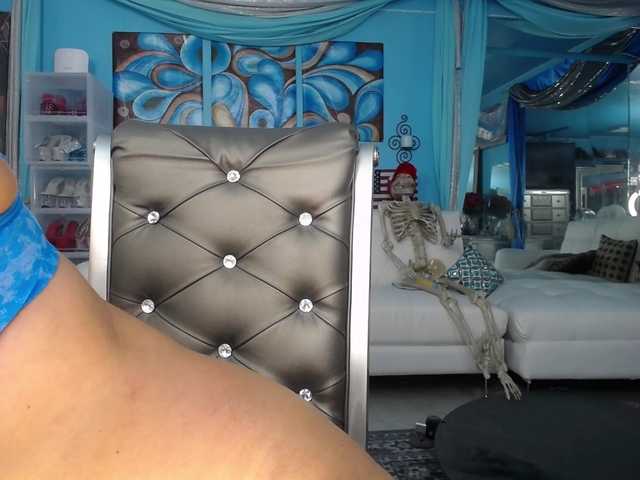 adrianna_fox