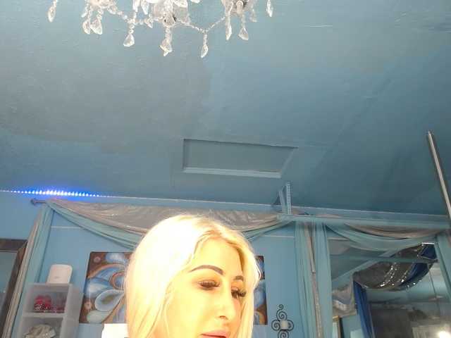 adrianna_fox