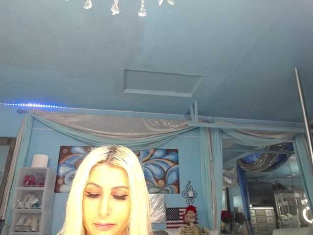 adrianna_fox