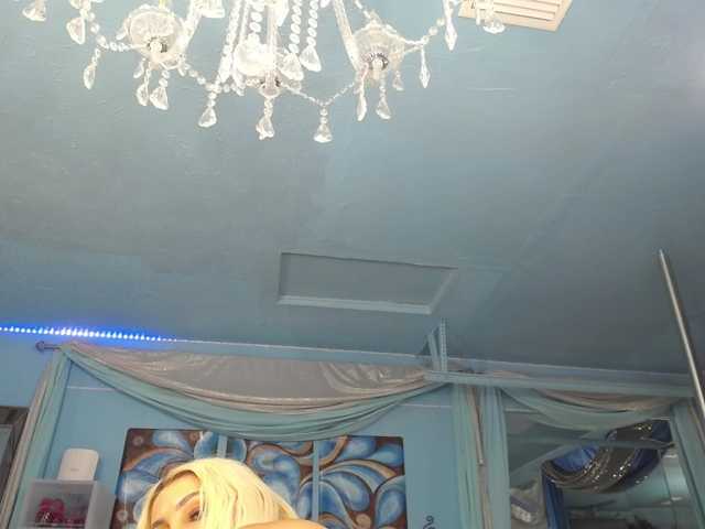 adrianna_fox