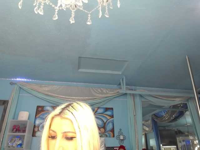 adrianna_fox