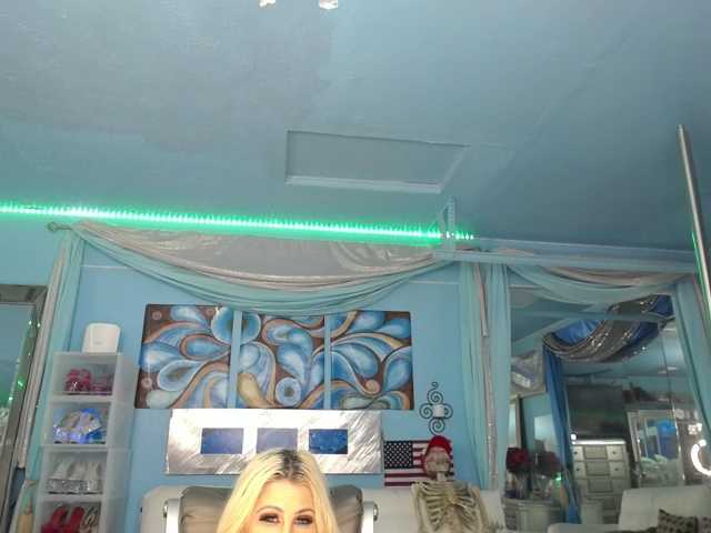 adrianna_fox