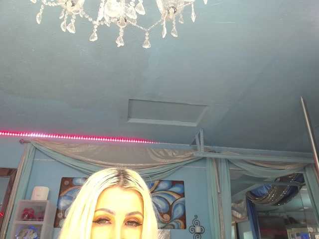 adrianna_fox live cam preview