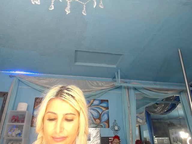 adrianna_fox
