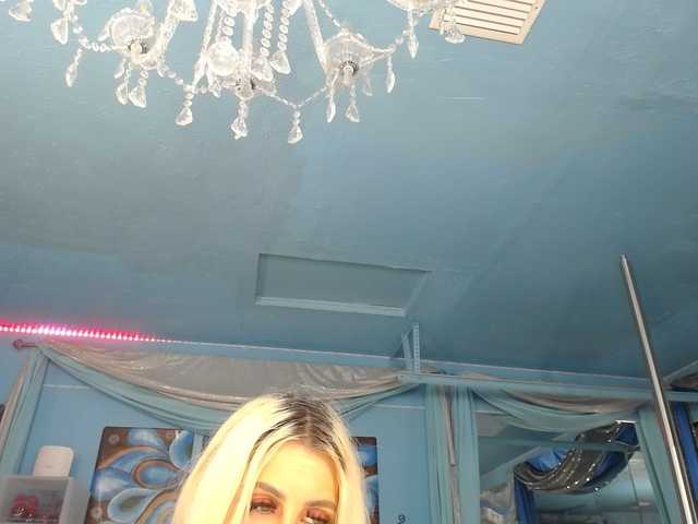 adrianna_fox live sex show
