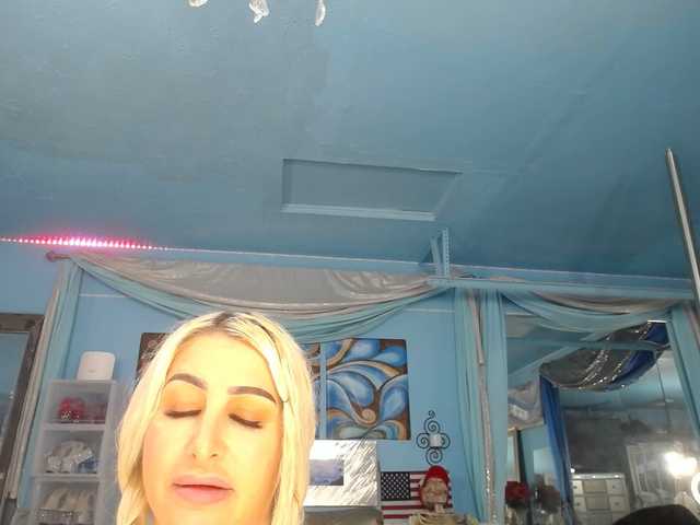 adrianna_fox live sex show