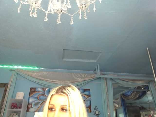 adrianna_fox