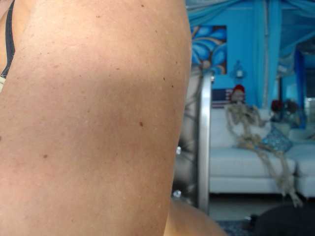 adrianna_fox