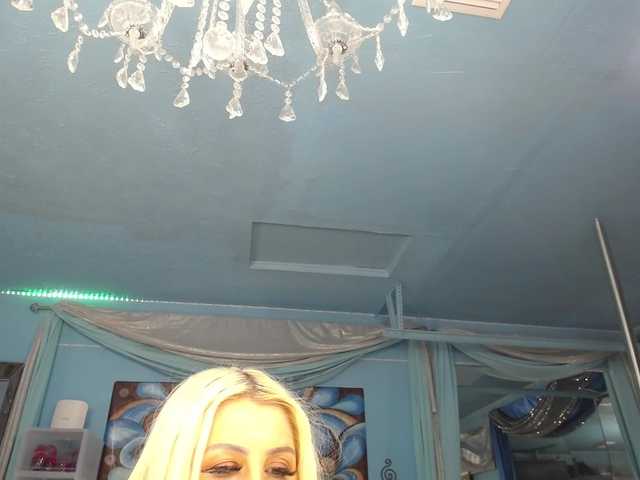 adrianna_fox