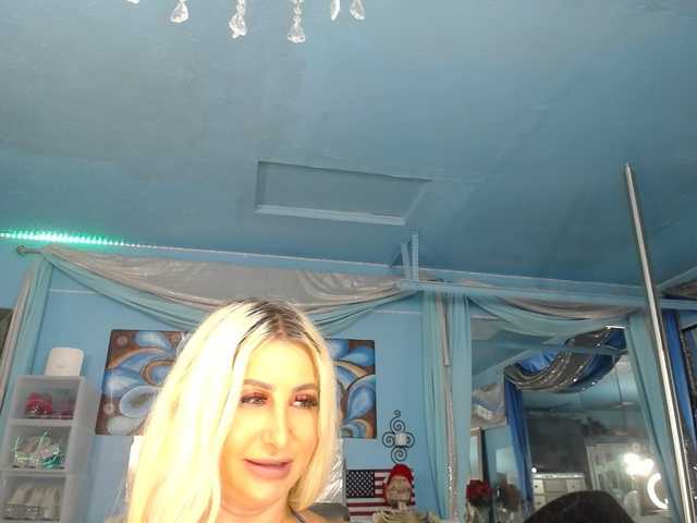 adrianna_fox