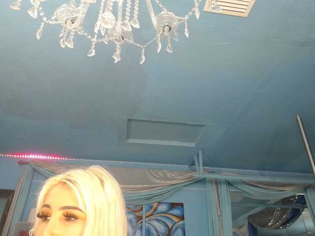 adrianna_fox